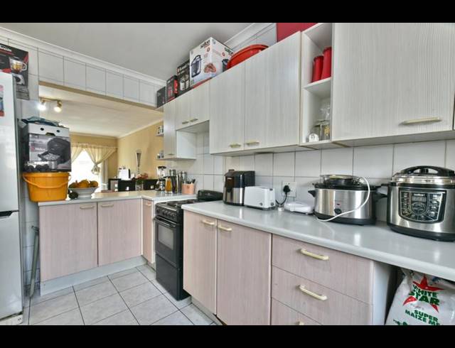 2 BEDROOM APARTMENT FOR SALE IN FERNDALE